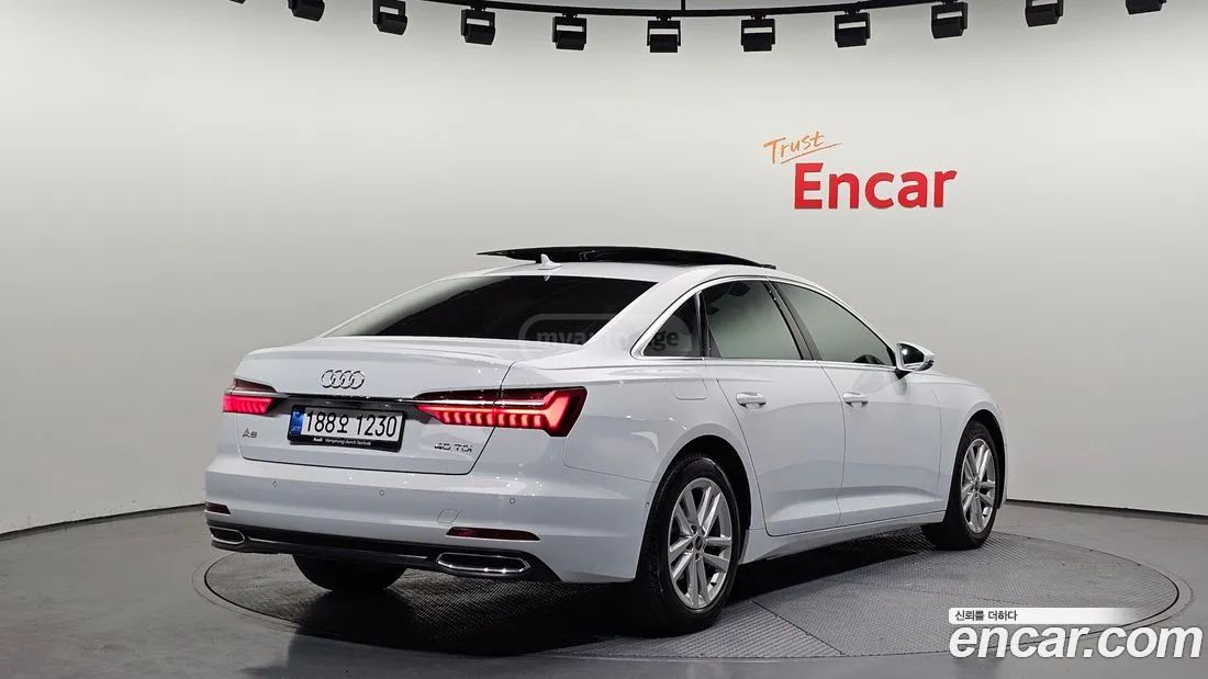 Audi A6 2023 — миниатюра 2