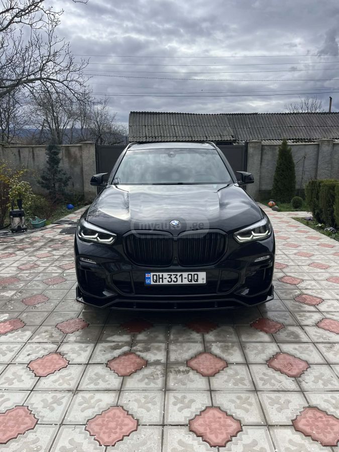 BMW X5 - фото 1