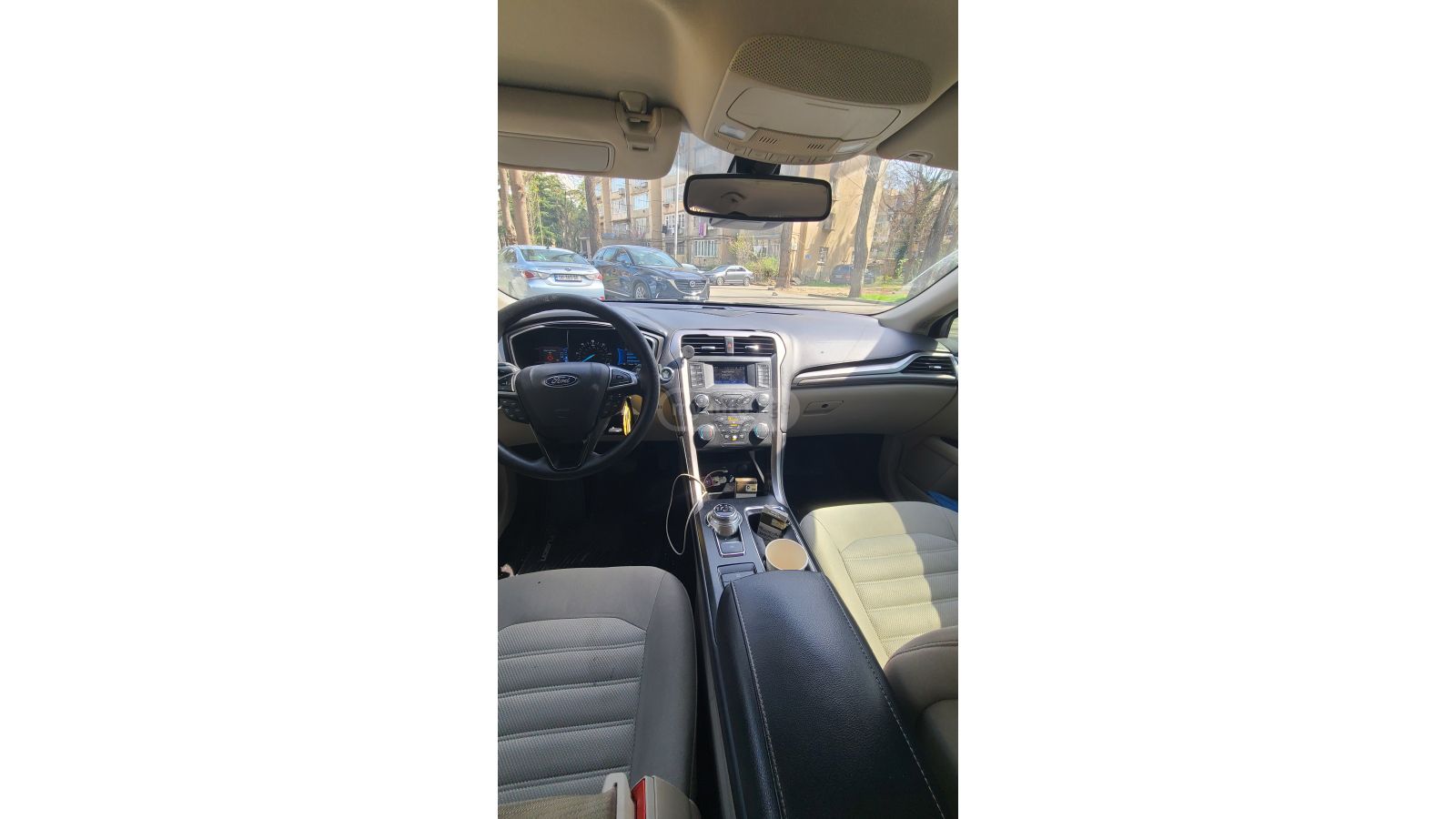 Ford Fusion - фото 1