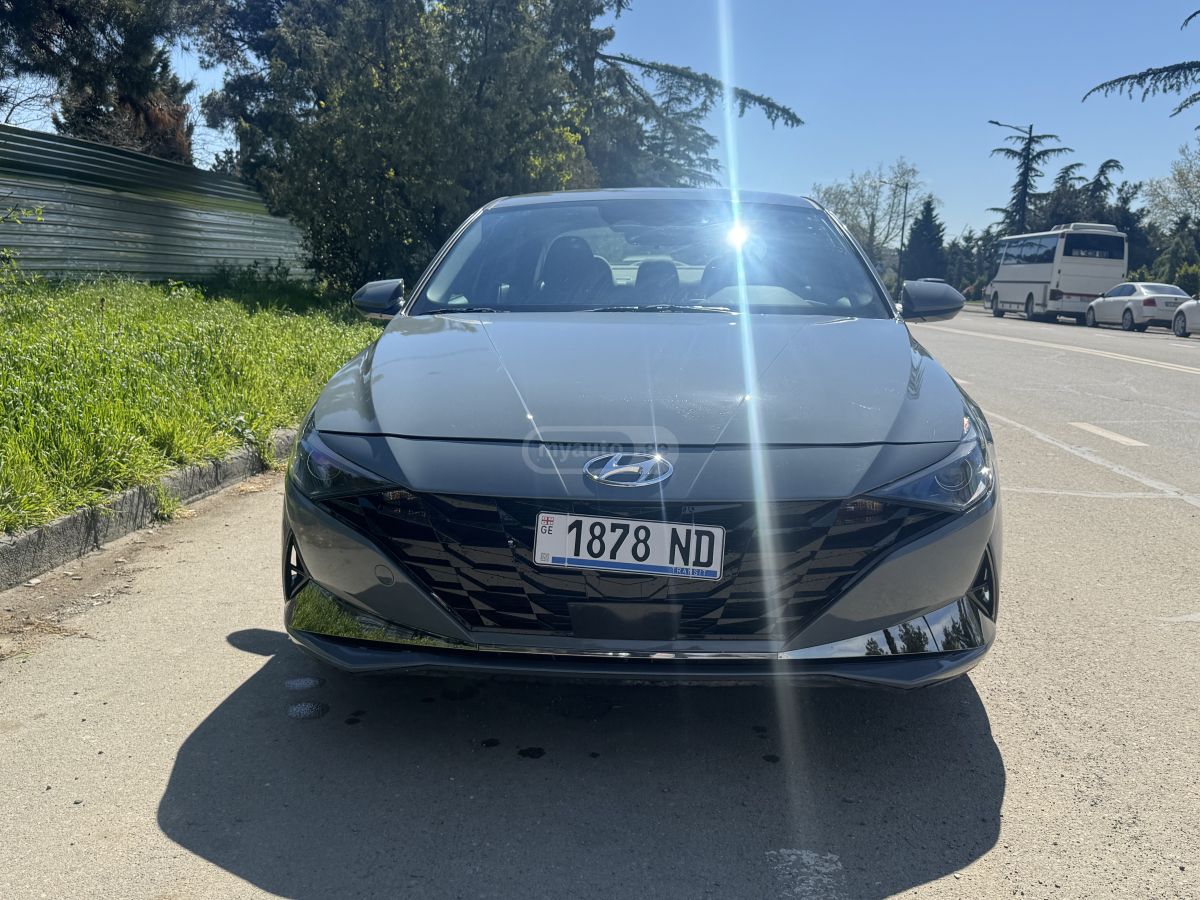 Hyundai Elantra - фото 4