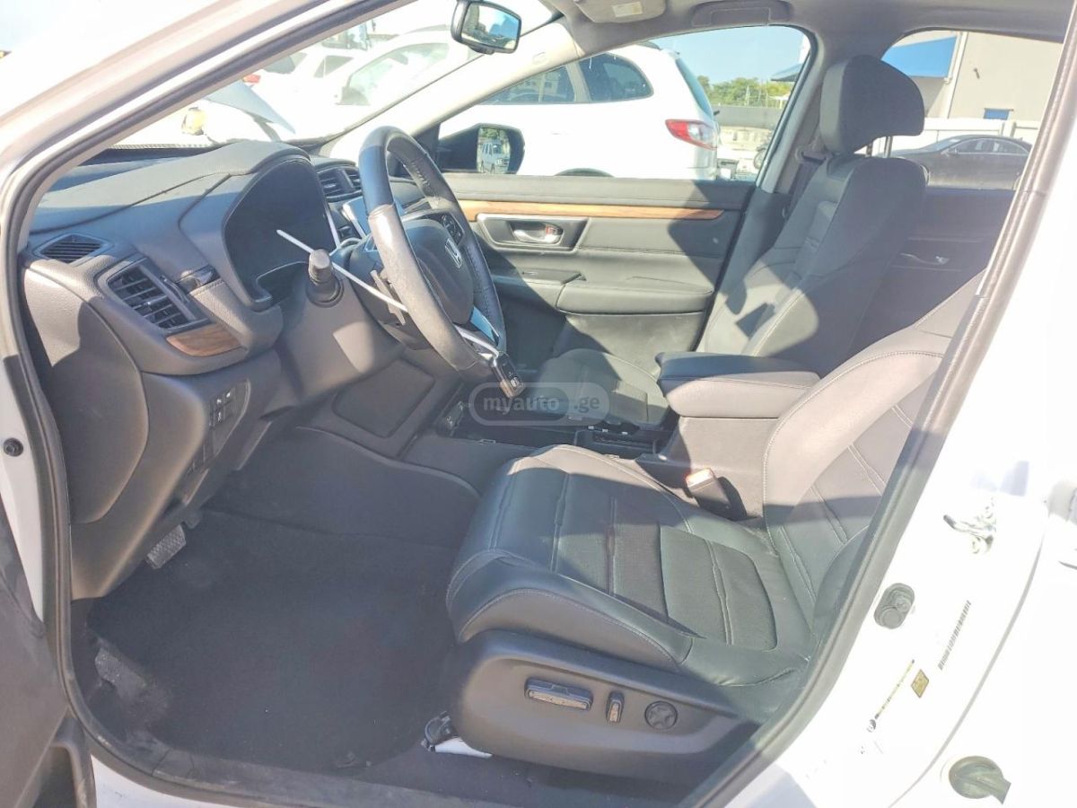 Honda CR-V - фото 7