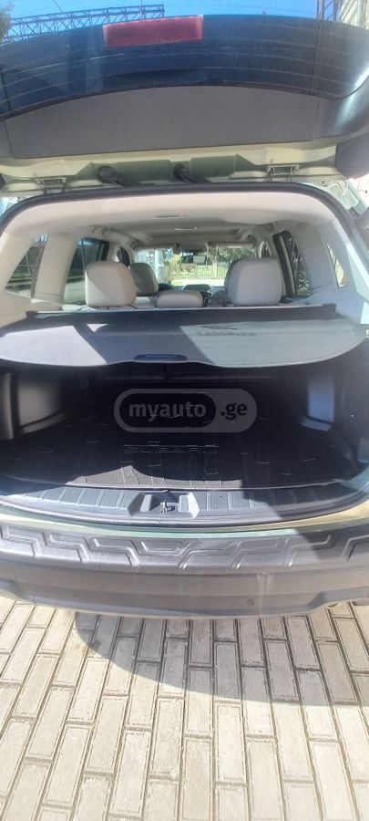 Subaru Limited 4dr All-Wheel Drive CV — миниатюра 8