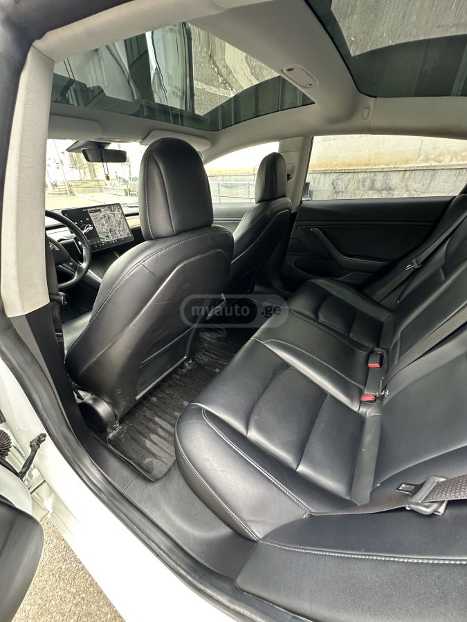 Tesla Model 3 - фото 5