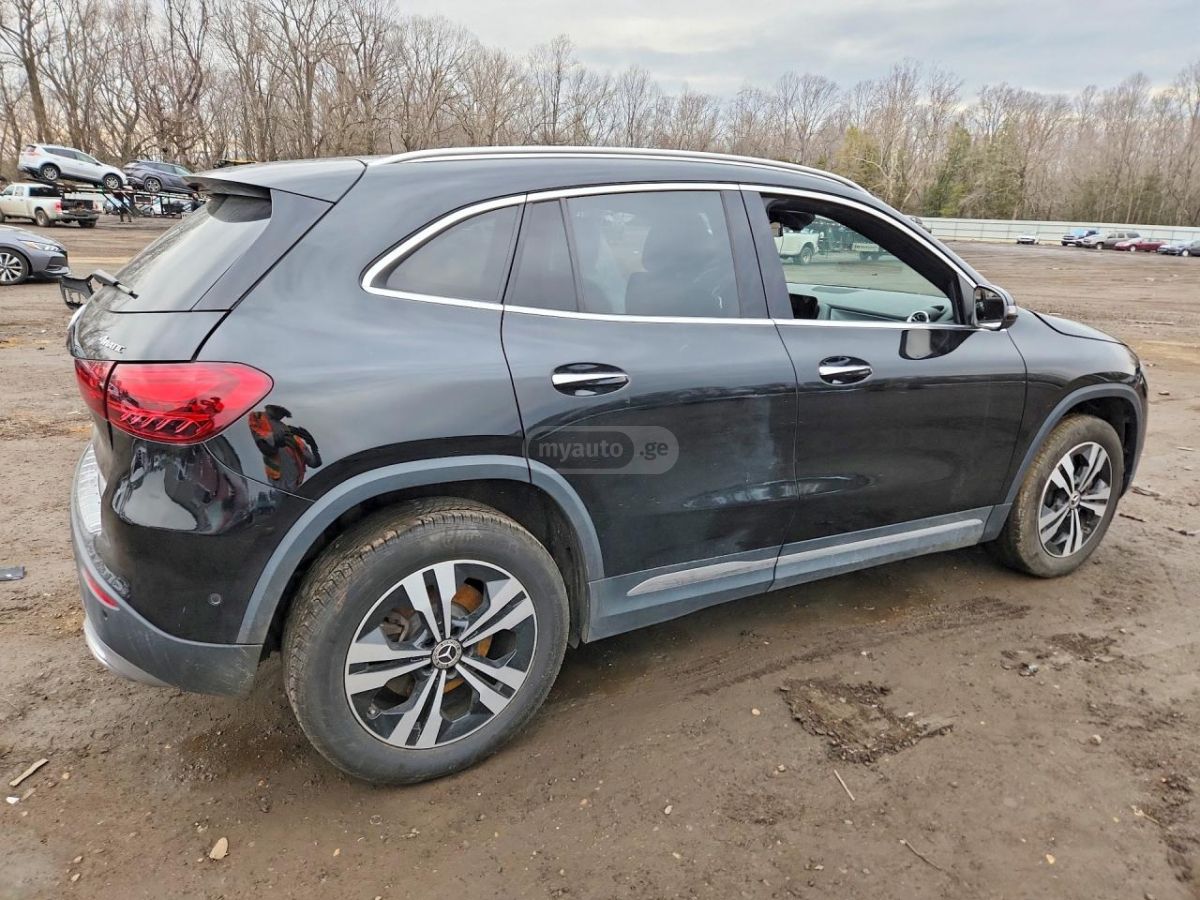 Mercedes-Benz GLA 250 - фото 3