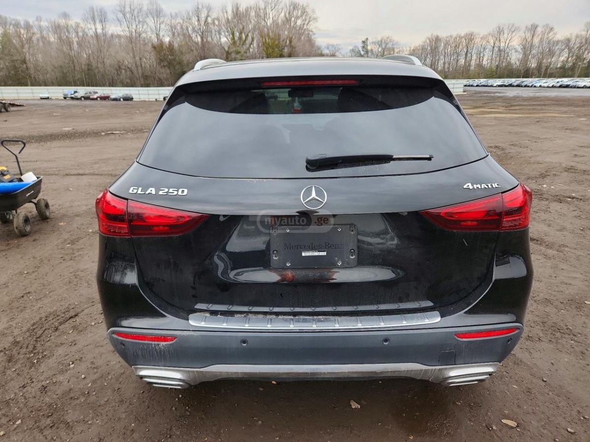 Mercedes-Benz GLA 250 - фото 6