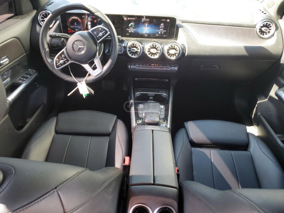 Mercedes-Benz GLA 250 - фото 8