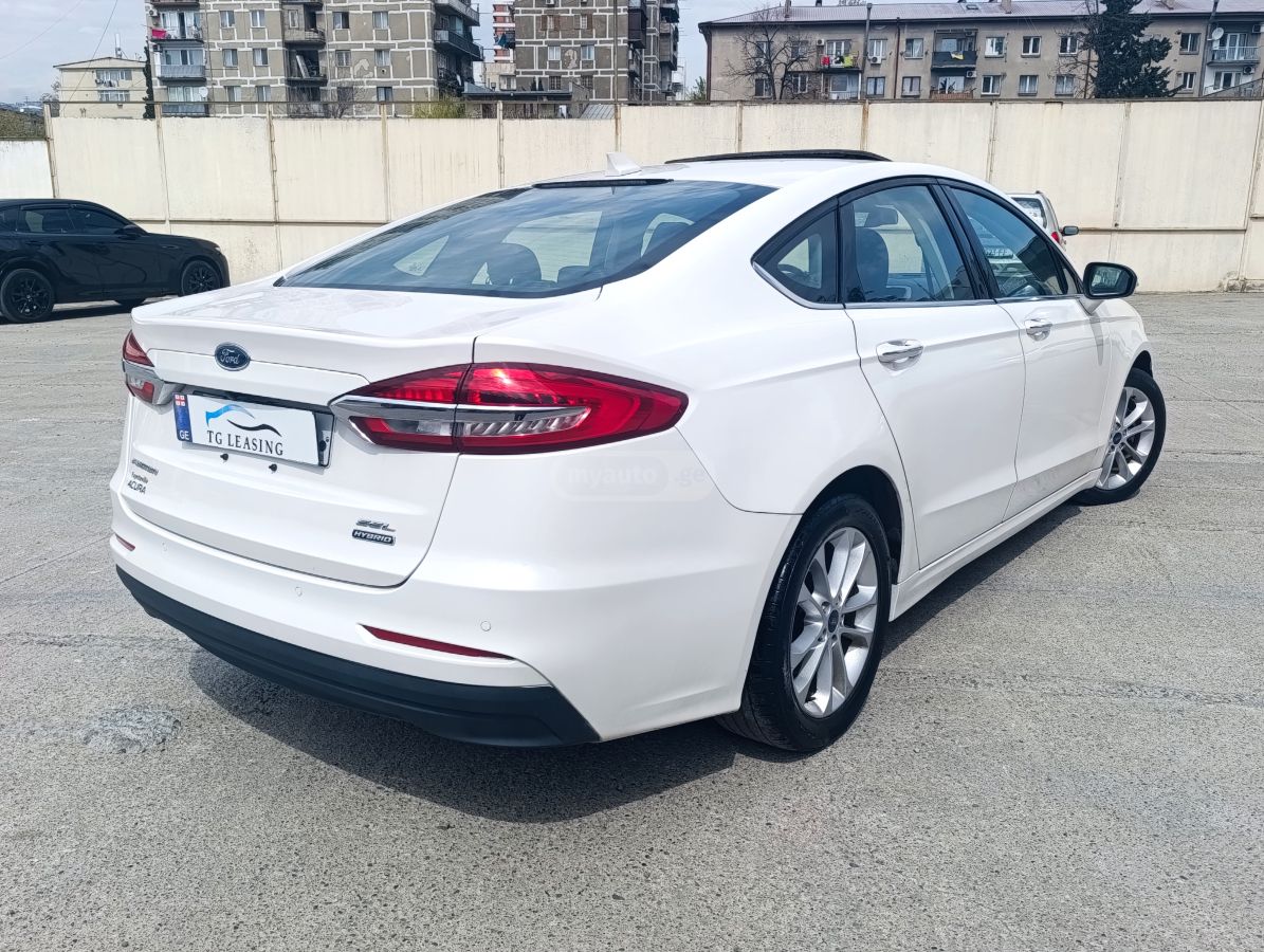 Ford Fusion - фото 3