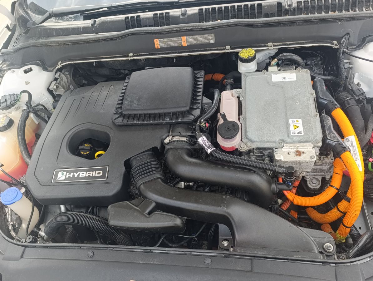 Ford Fusion - фото 7