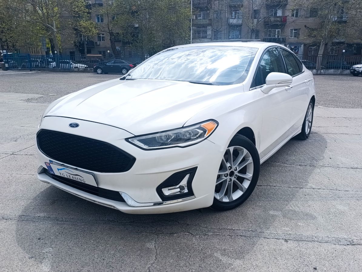 Ford Fusion - фото 8