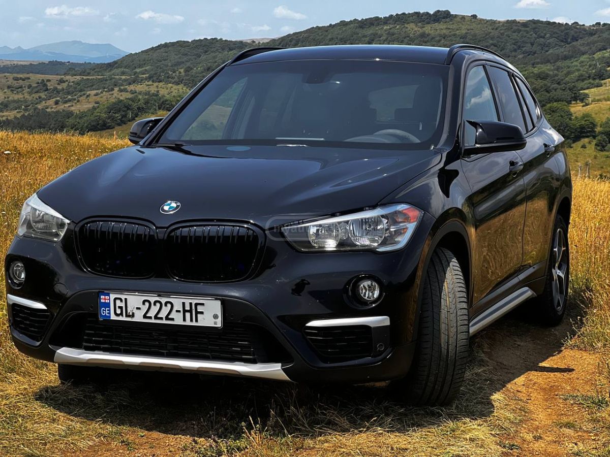 BMW X1 - фото 6