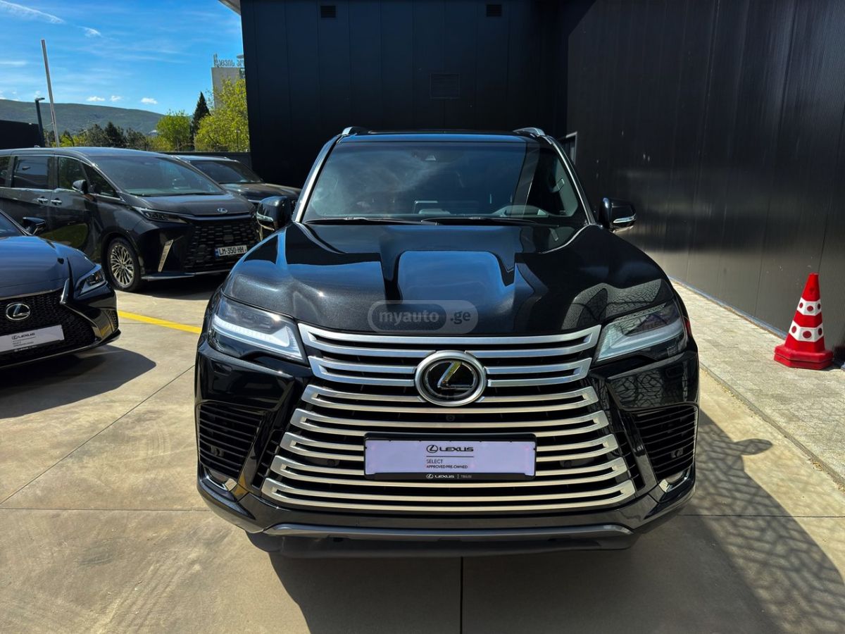 Lexus LX 600 