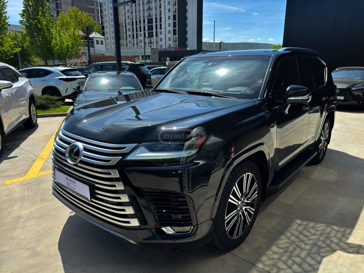 Lexus LX 600 