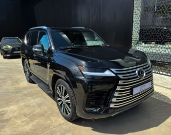 Lexus LX 600 