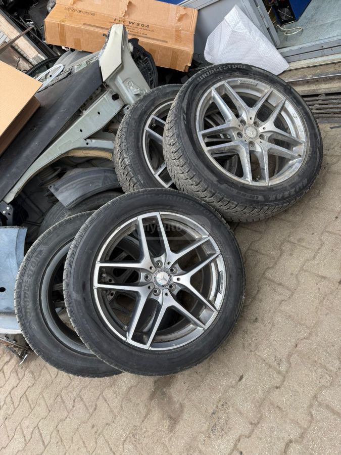 Mercedes-Benz GLE 350 - фото 10