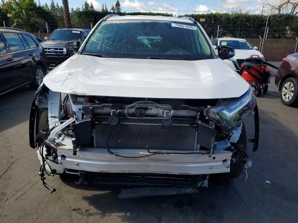 Toyota LE 4dr All-Wheel Drive Automat — миниатюра 5