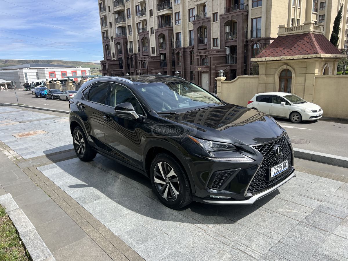 Lexus NX 300 - фото 2