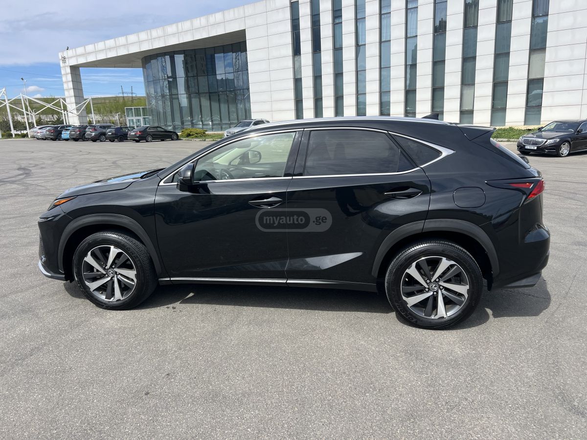 Lexus NX 300 - фото 7