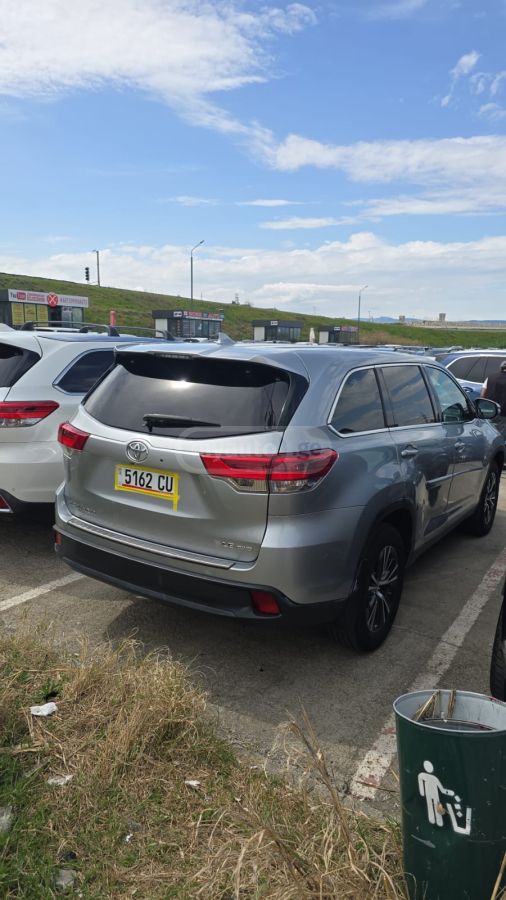 Toyota Highlander - фото 3
