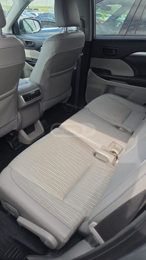 Toyota Highlander - фото 5
