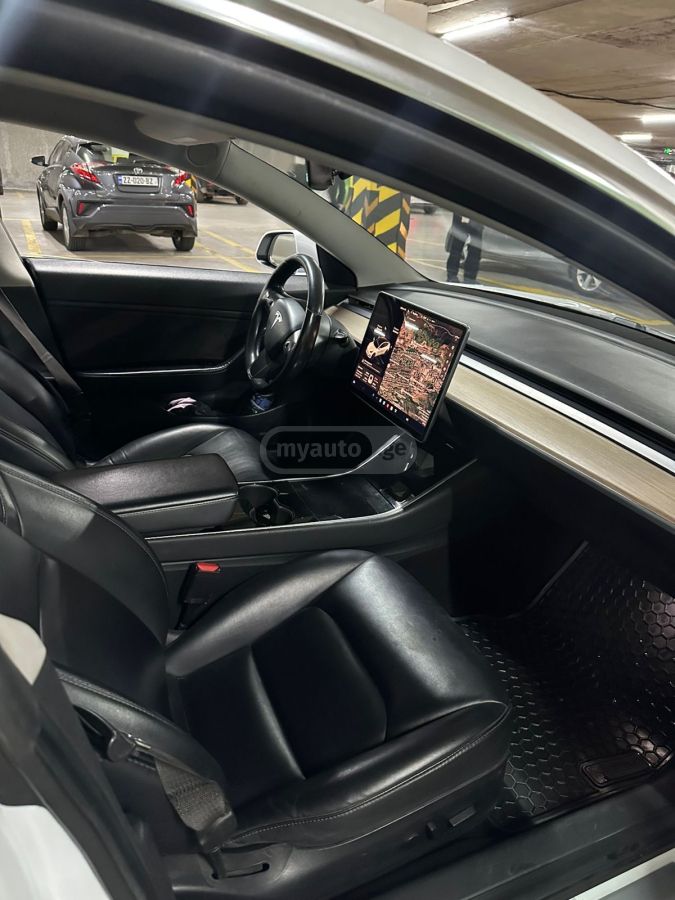 Tesla Model 3 - фото 6