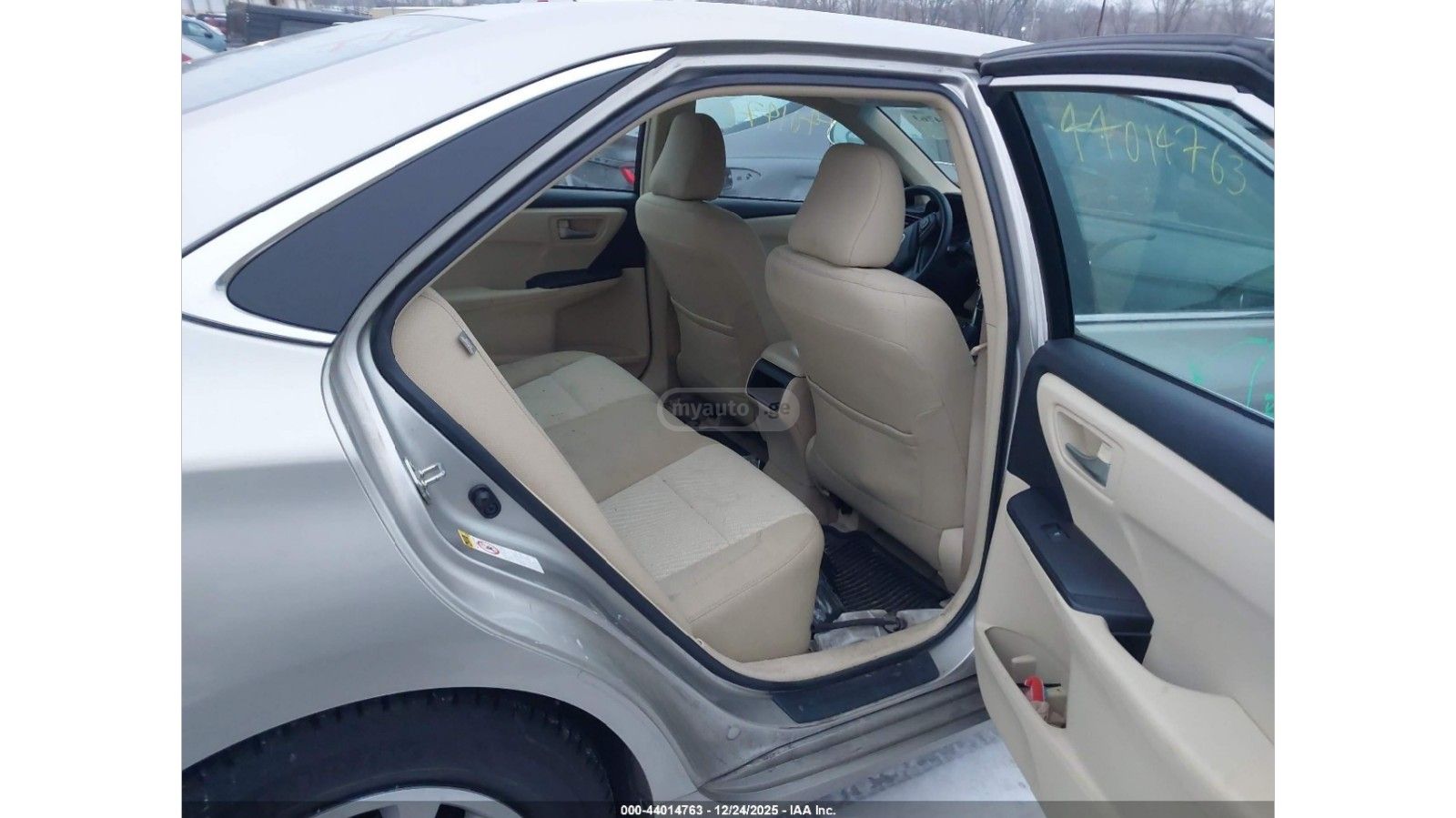 Toyota Camry - фото 11