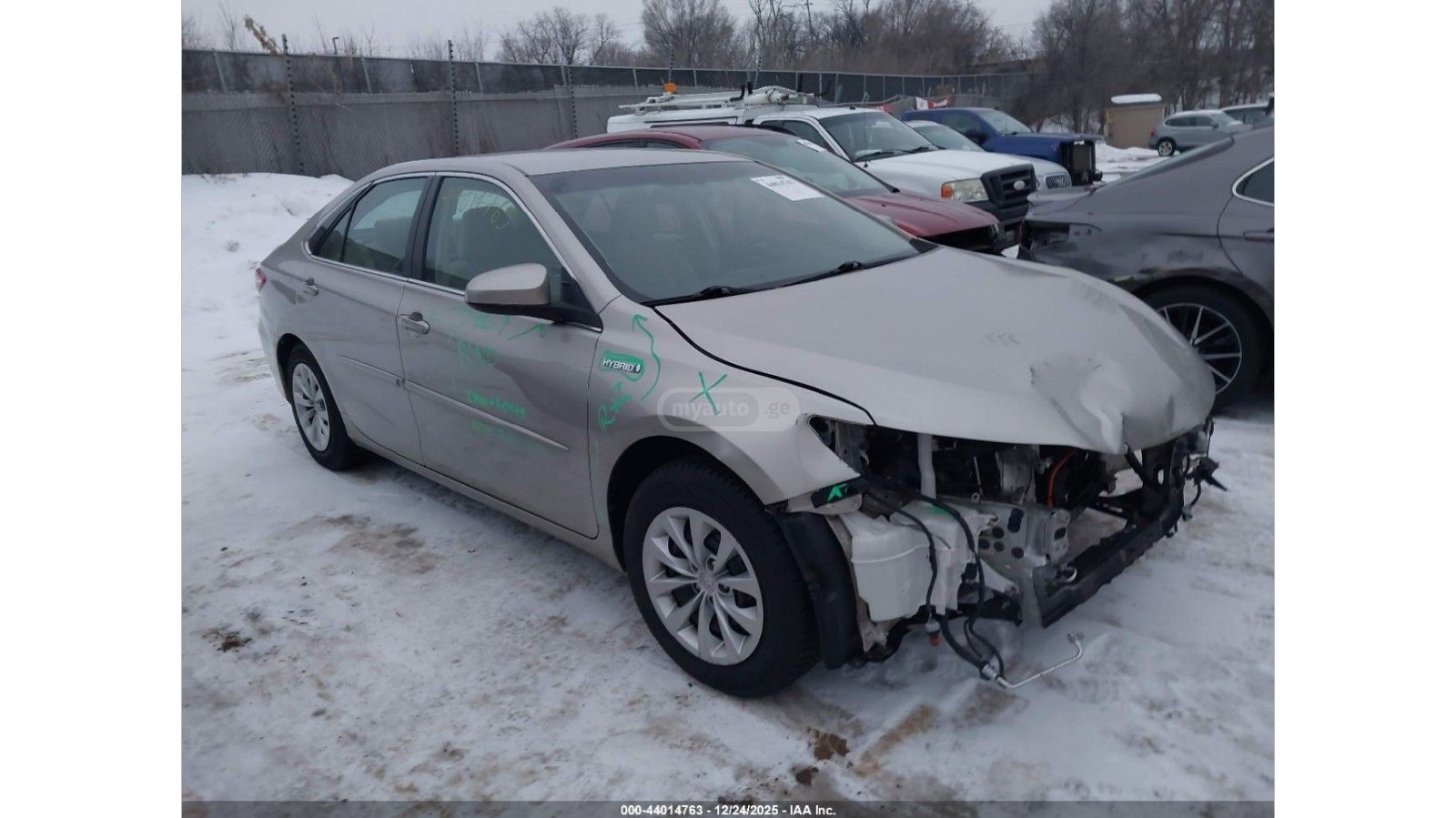 Toyota Camry - фото 6