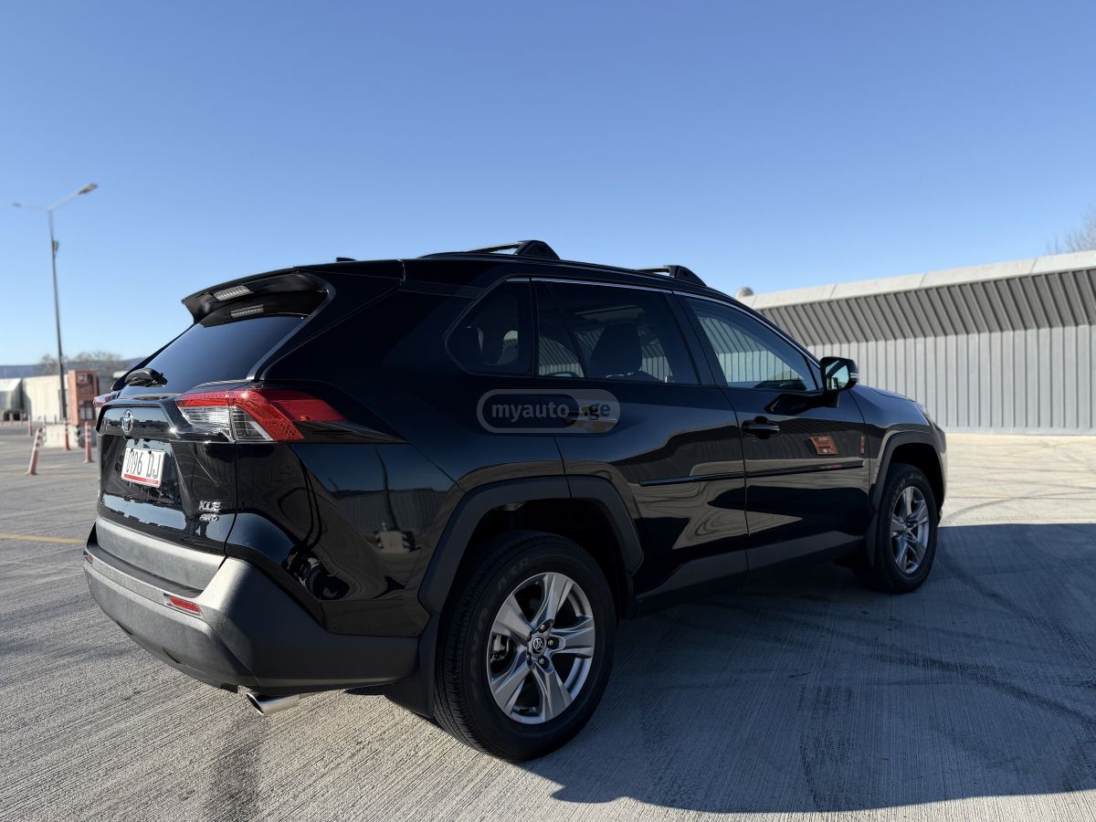 Toyota XLE 4dr All-Wheel Drive Automa — миниатюра 5