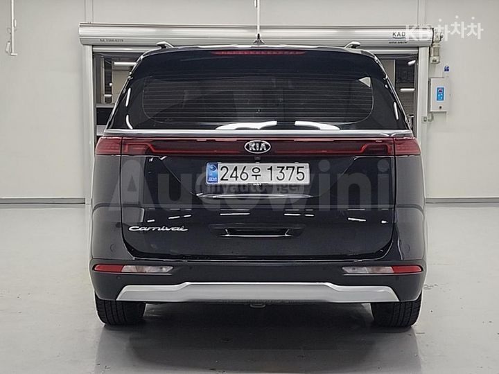 Kia Sedona - фото 3