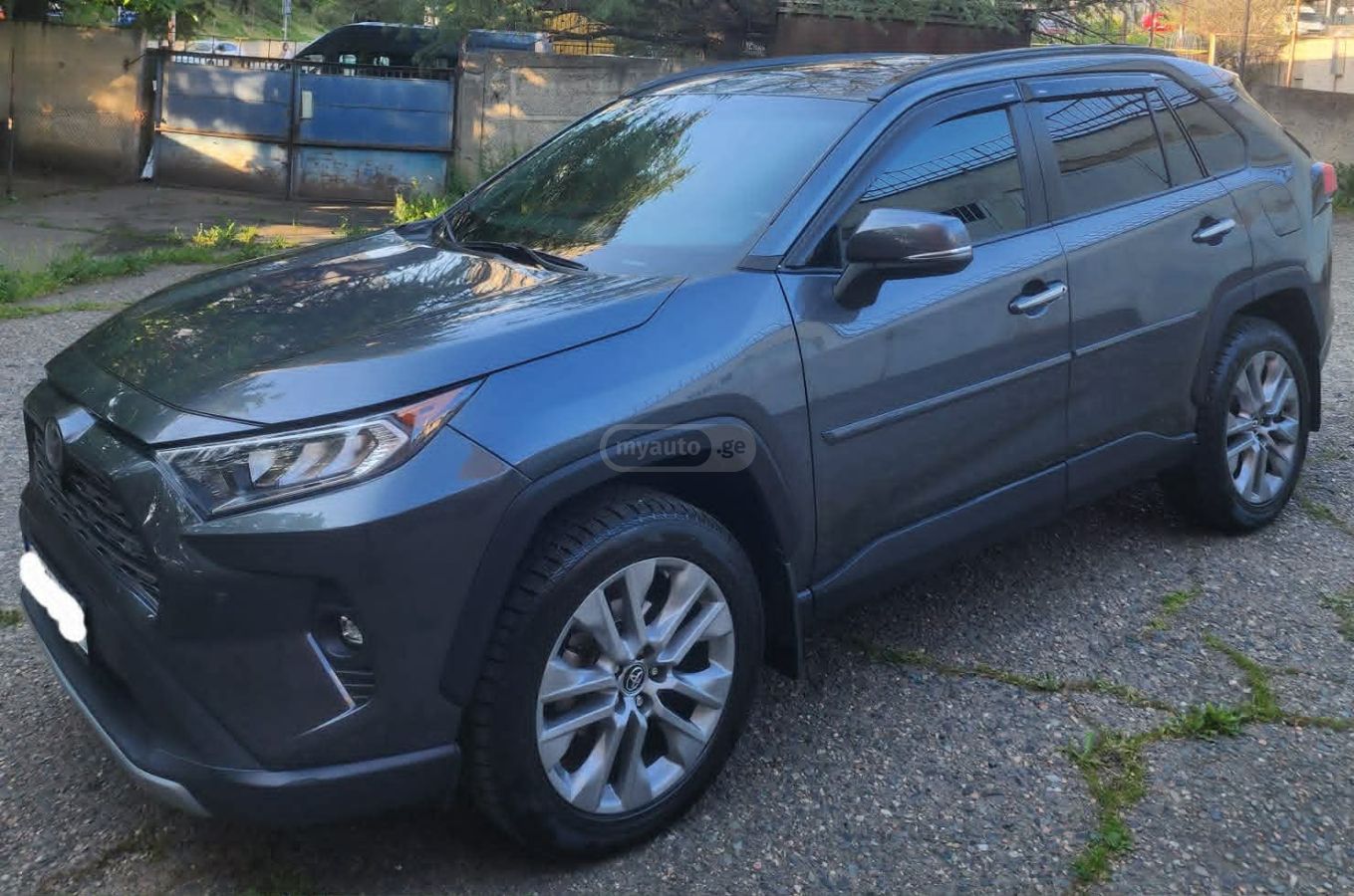 Toyota Rav 4 - фото 1