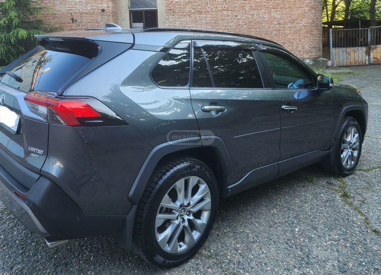 Toyota Rav 4 - фото 11