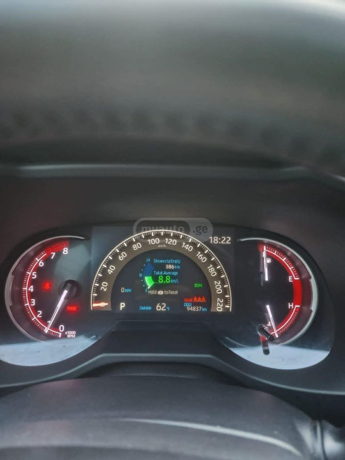 Toyota Rav 4 - фото 4