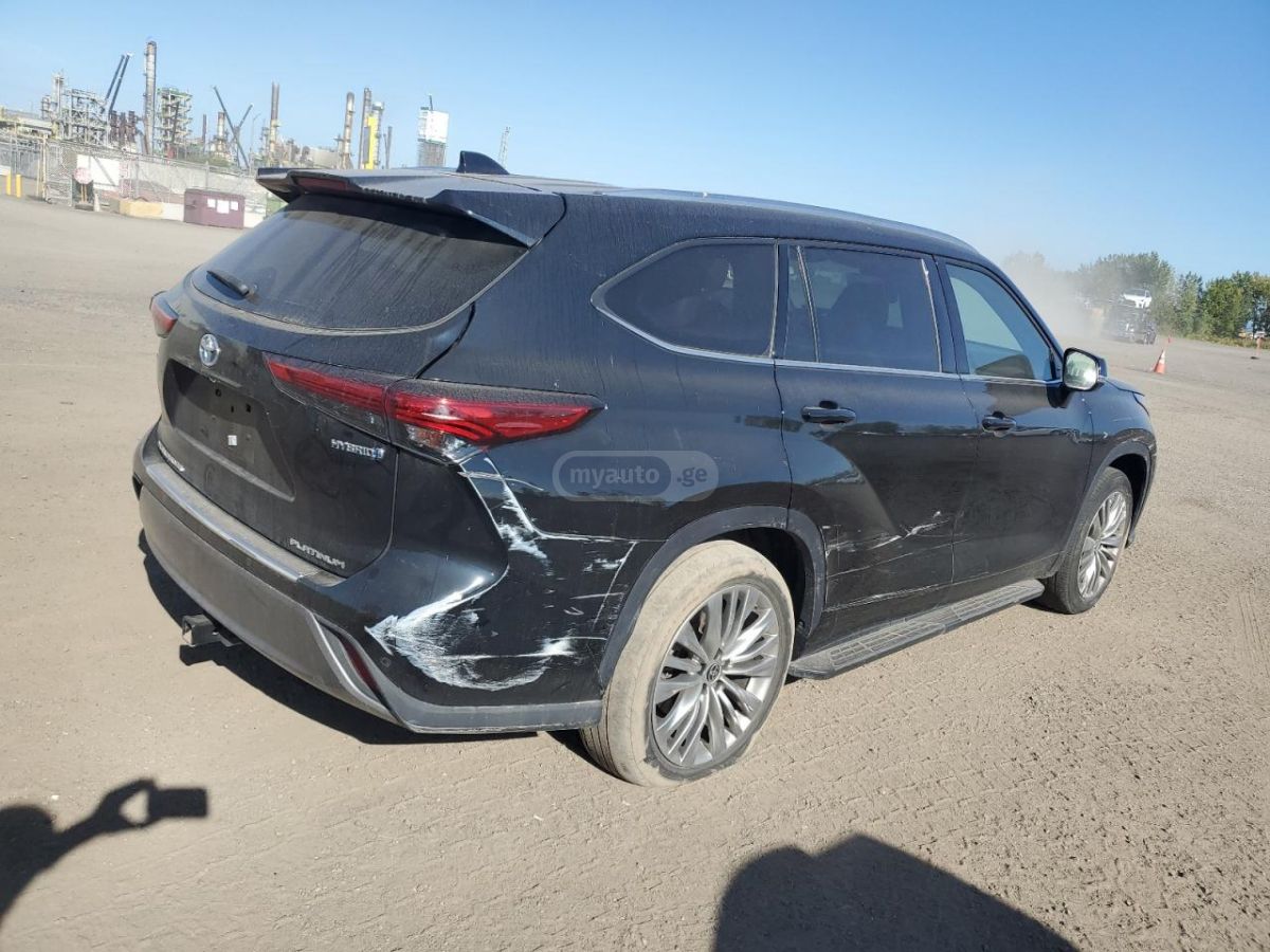 Toyota Highlander - фото 3