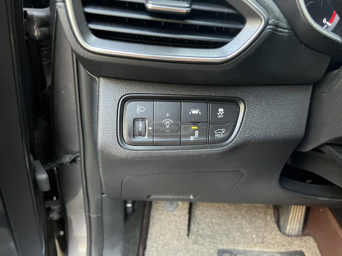 Hyundai Santa FE - фото 11