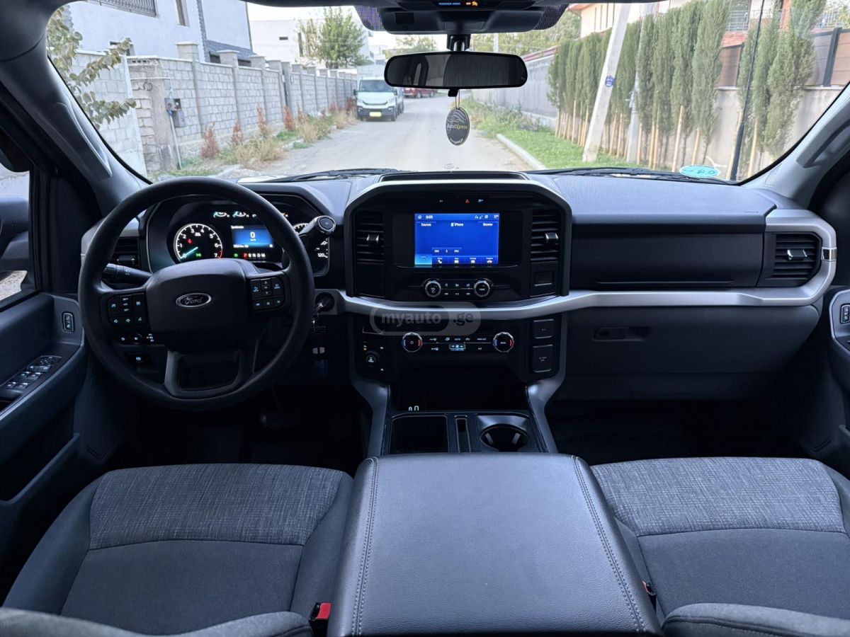 Ford XLT Hybrid — миниатюра 10