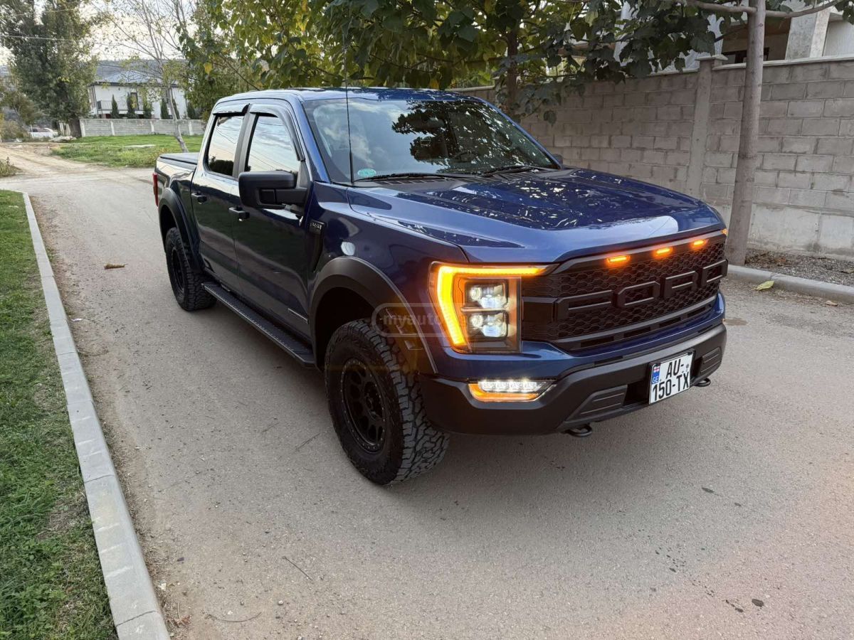 Ford XLT Hybrid — миниатюра 3