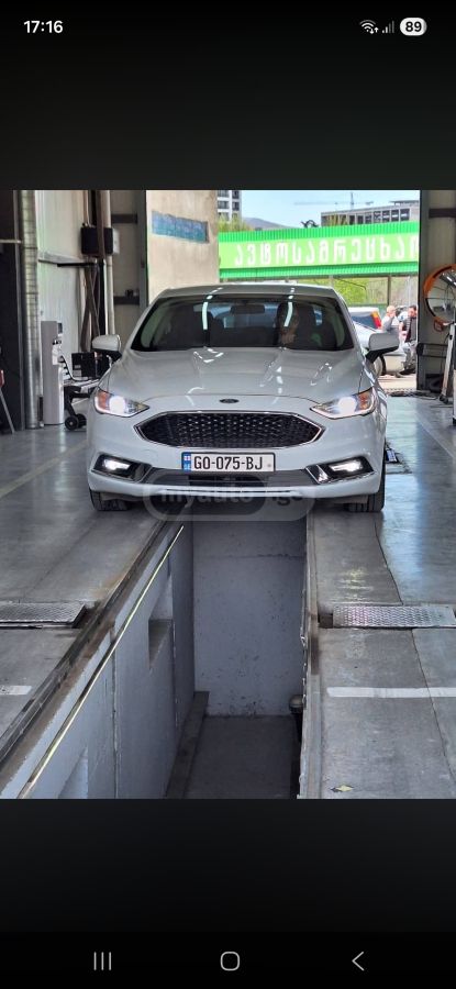 Ford Fusion - фото 1