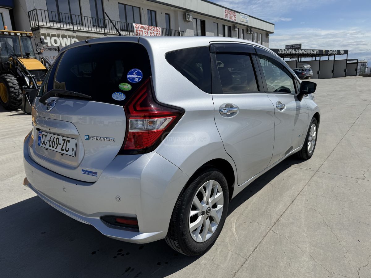 Nissan Note - фото 7