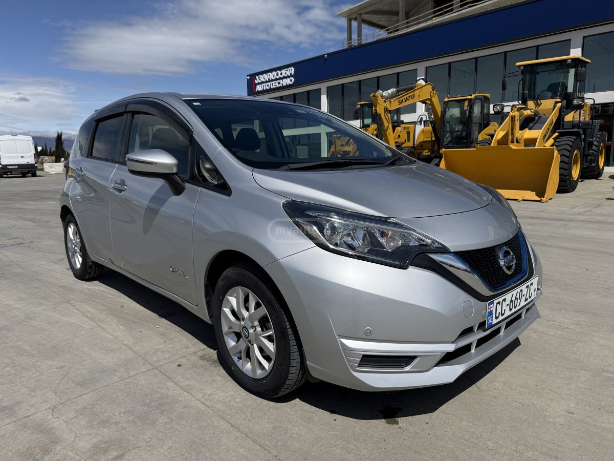 Nissan Note - фото 9