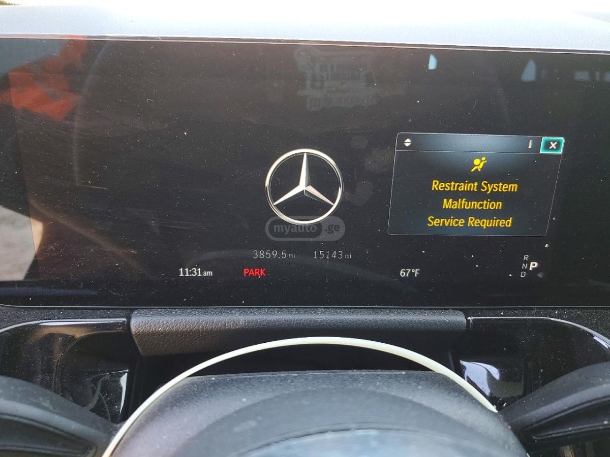 Mercedes-Benz GLA 250 - фото 9