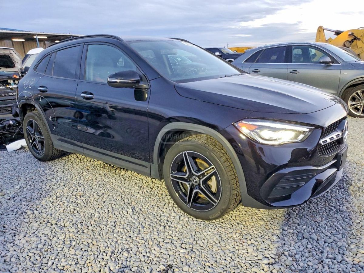 Mercedes-Benz GLA 250 - фото 4
