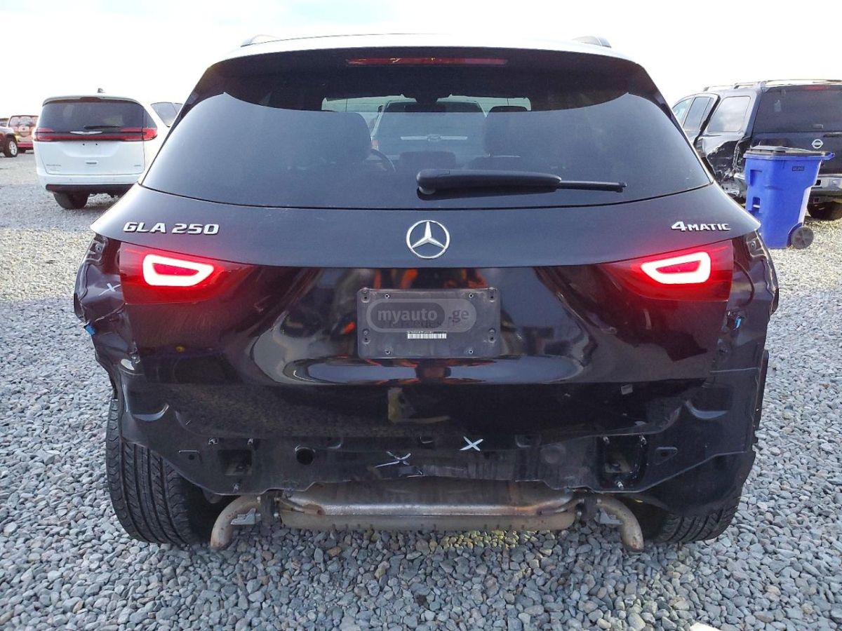 Mercedes-Benz GLA 250 - фото 6