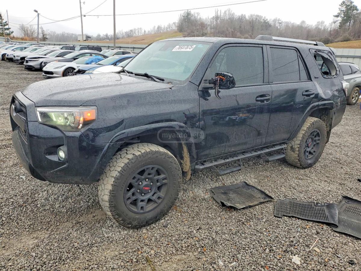 Toyota 4 Runner - фото 1