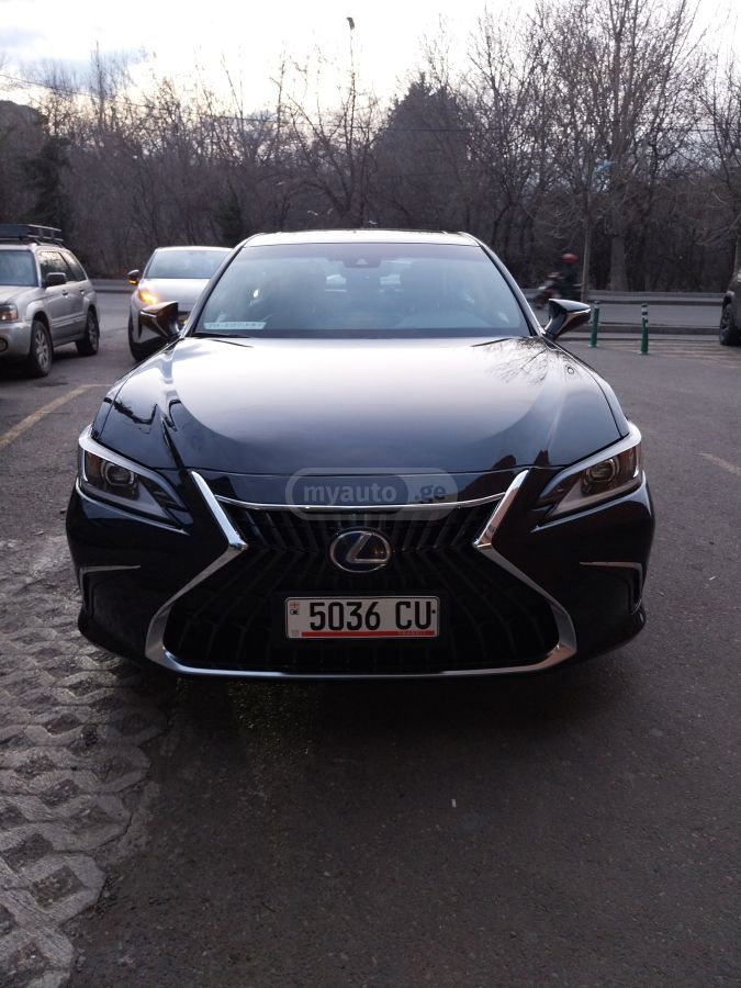 Lexus ES 300 - фото 1