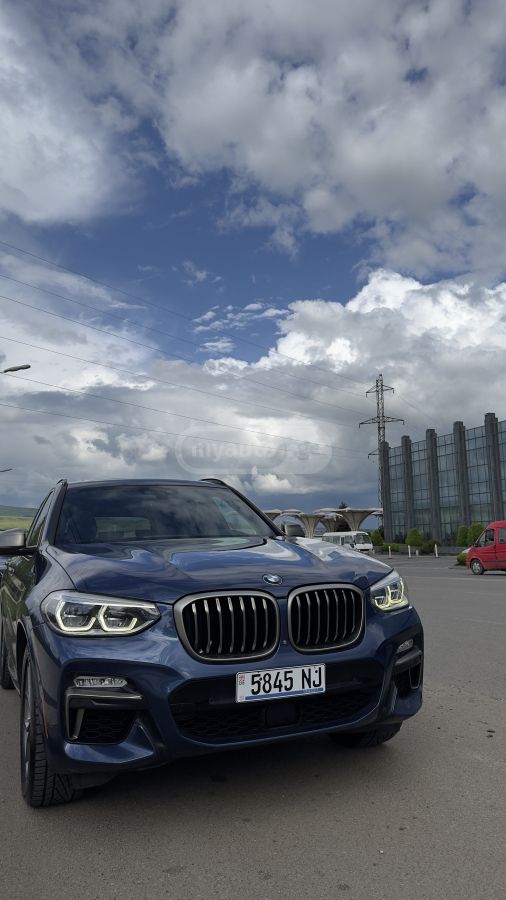 نمای دیگر BMW M40i 4dr All-wheel Drive Sport 2018