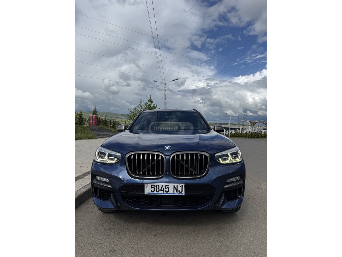 نمای دیگر BMW M40i 4dr All-wheel Drive Sport 2018