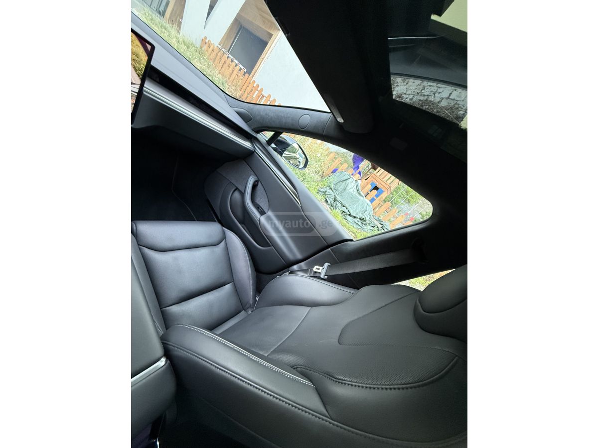 Tesla Plaid — миниатюра 11