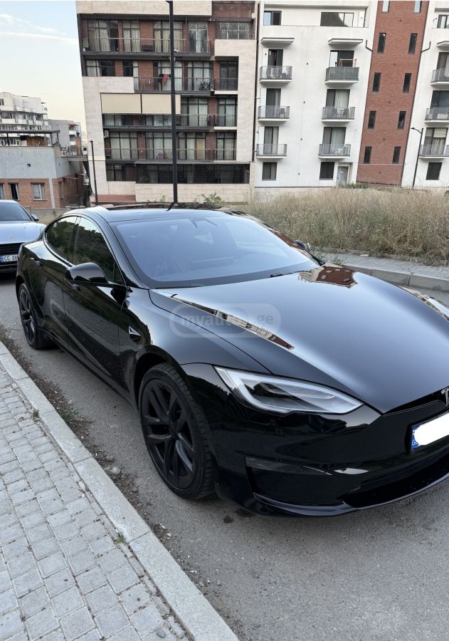 Tesla Plaid — миниатюра 4