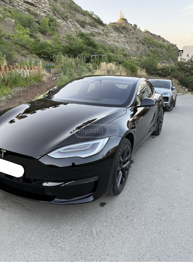 Tesla Plaid — миниатюра 7