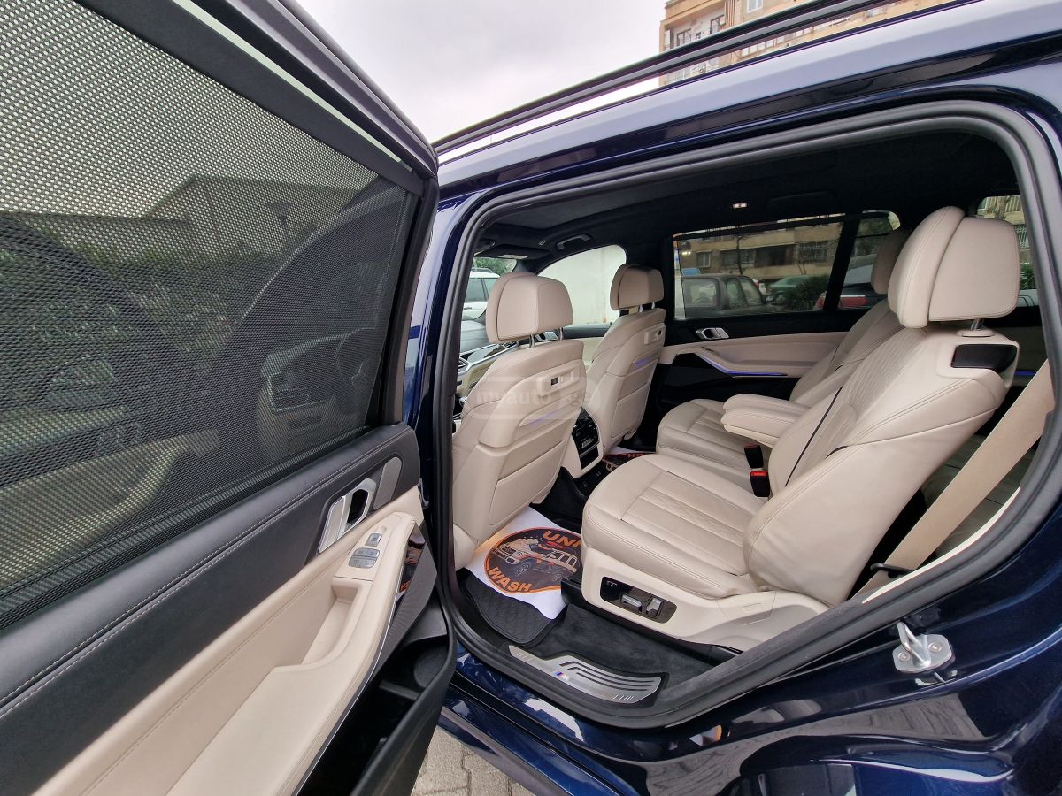 BMW X7 - фото 10