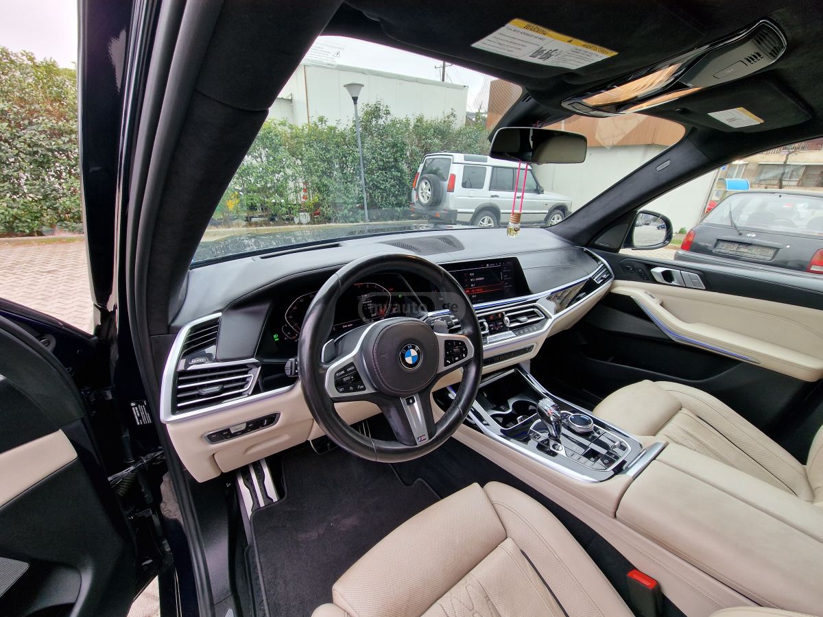 BMW X7 - фото 13